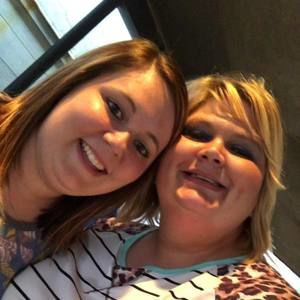 Meet your Posher, Dena